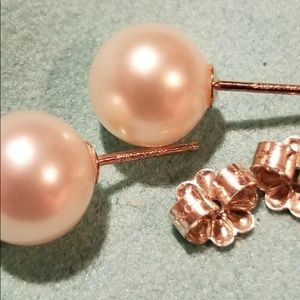 8mm AUTHENTIC Tiffany & Co. Pearl Earrings.